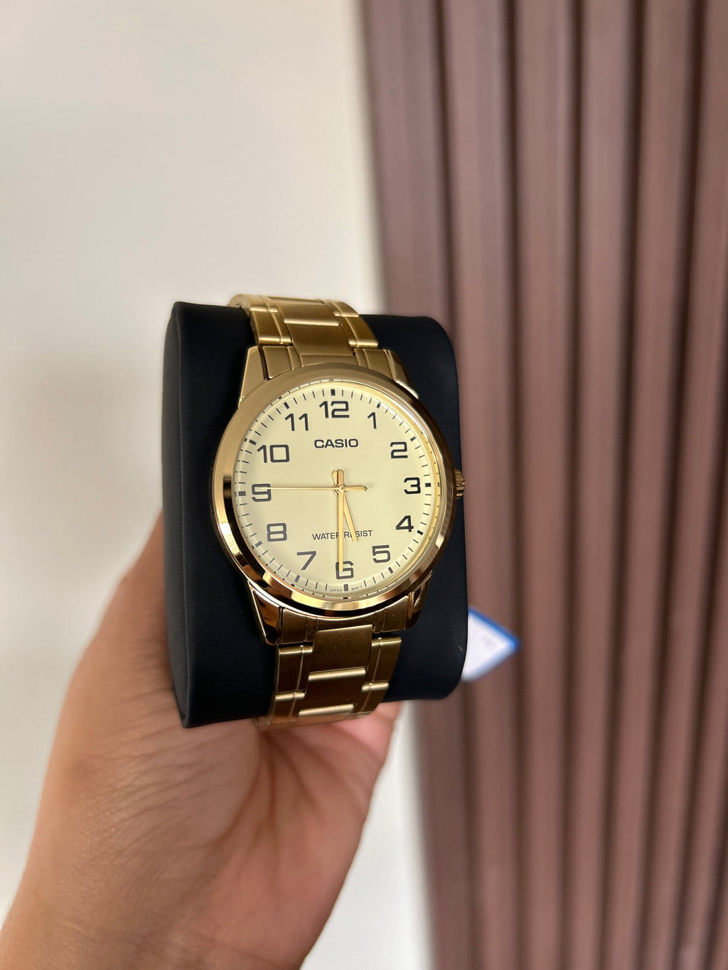 RELOJ CASIO HOMBRE 
 MTP-V001G dorado