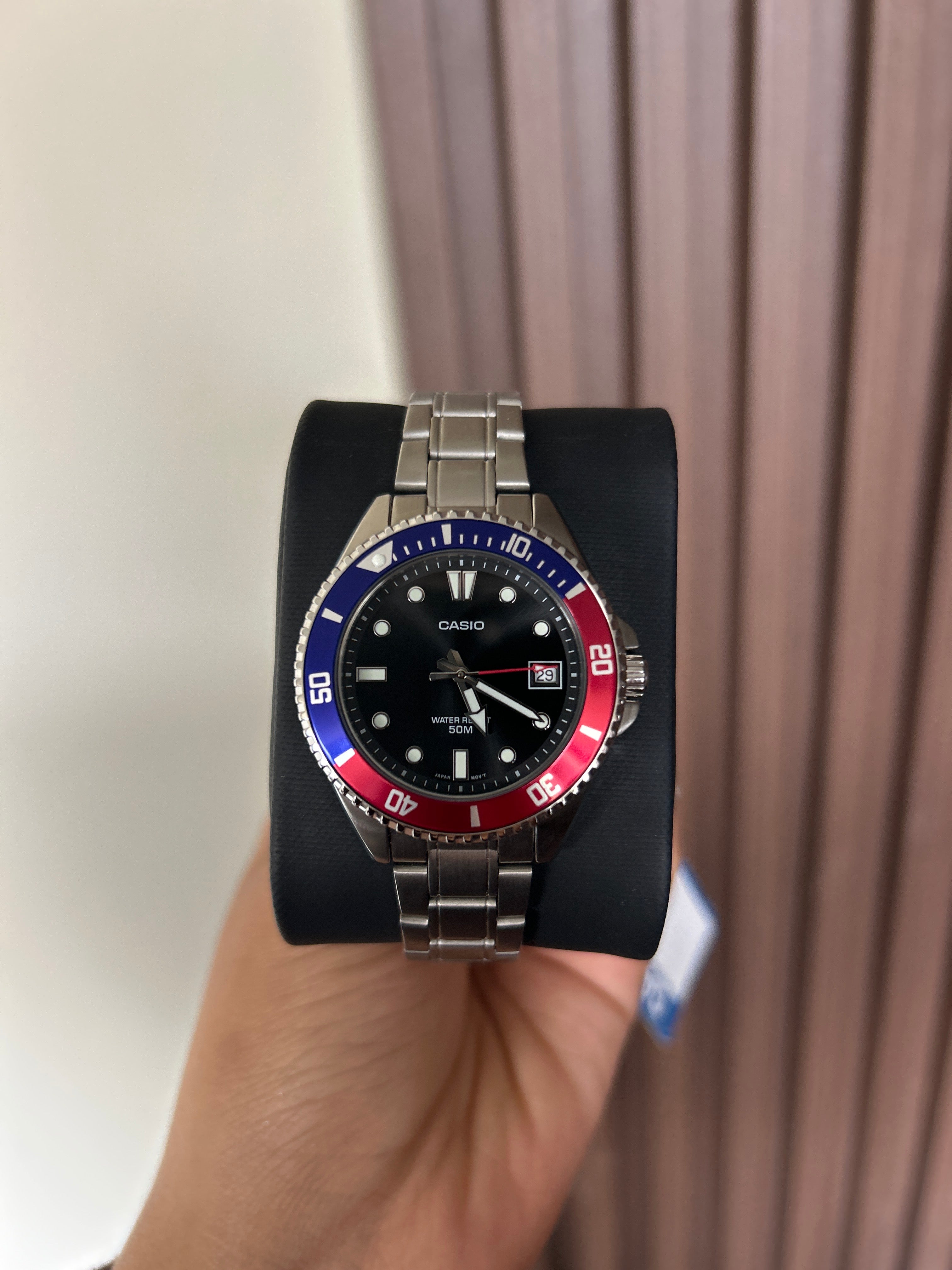 RELOJ CASIO HOMBRE 
MDV-10D
