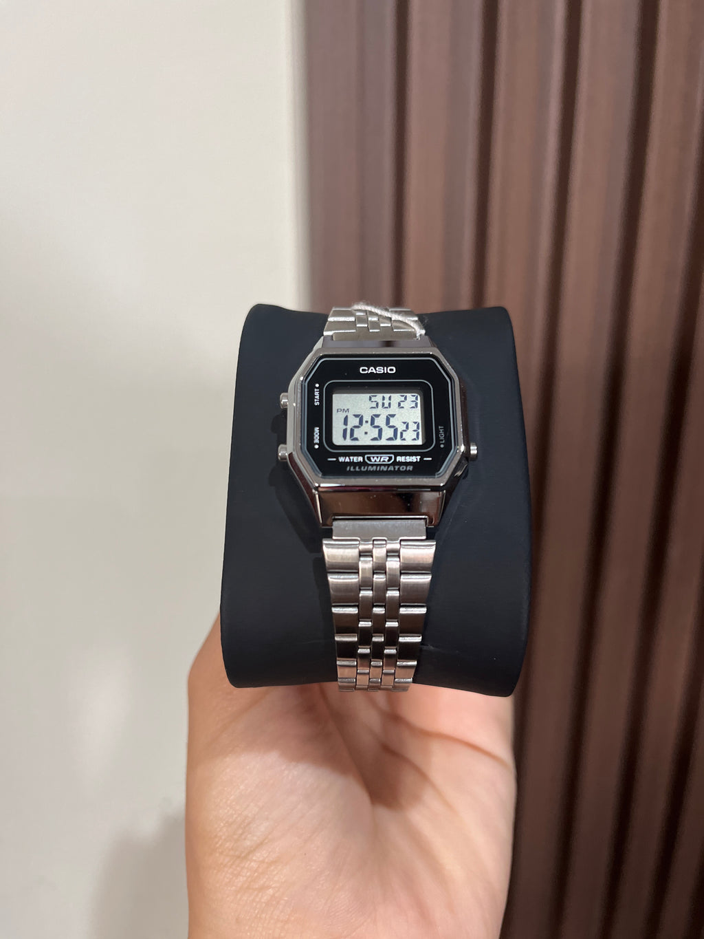 CASIO DAMA LA680WA-1DF