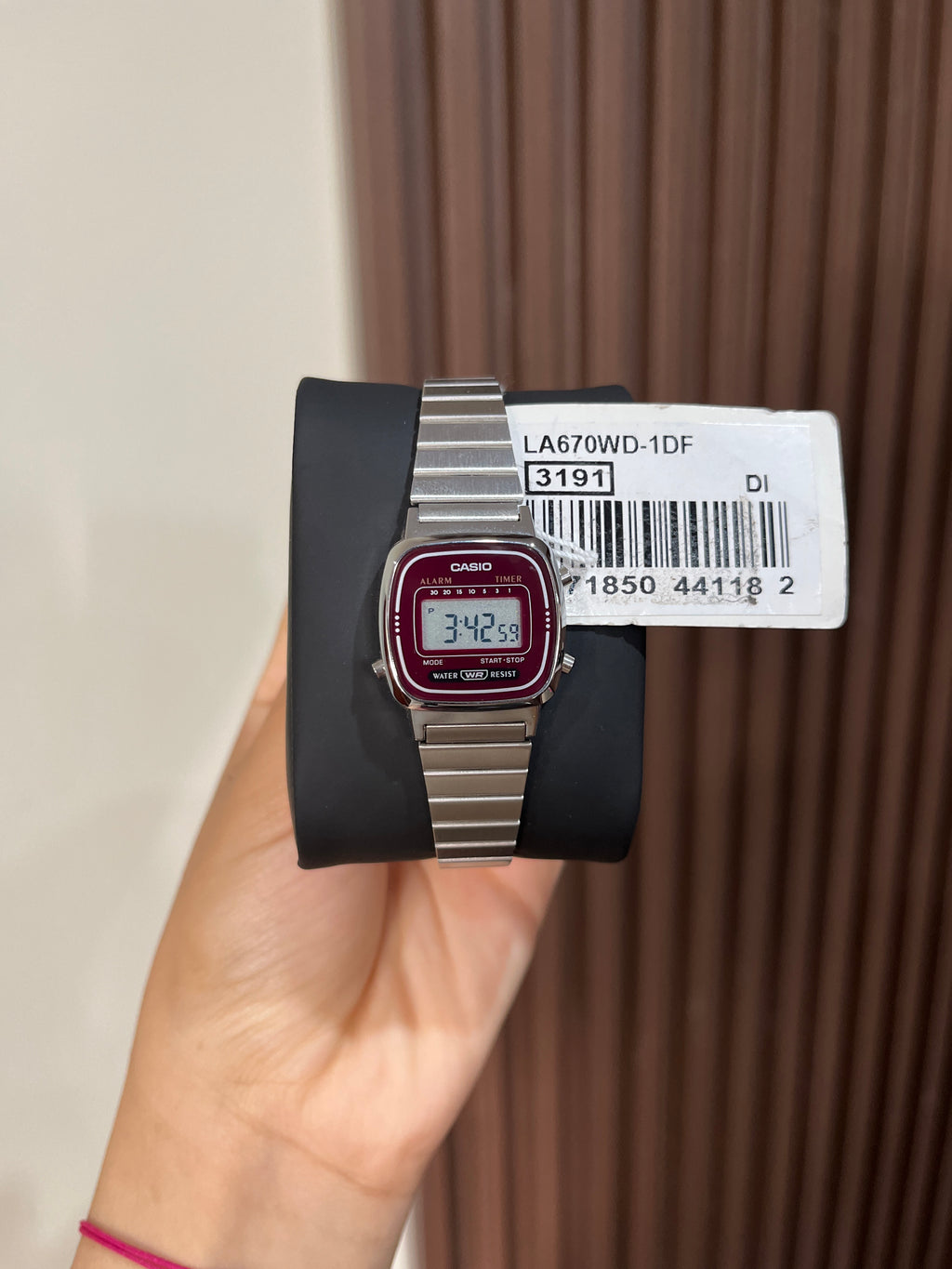 CASIO DAMA LA670WD-1D