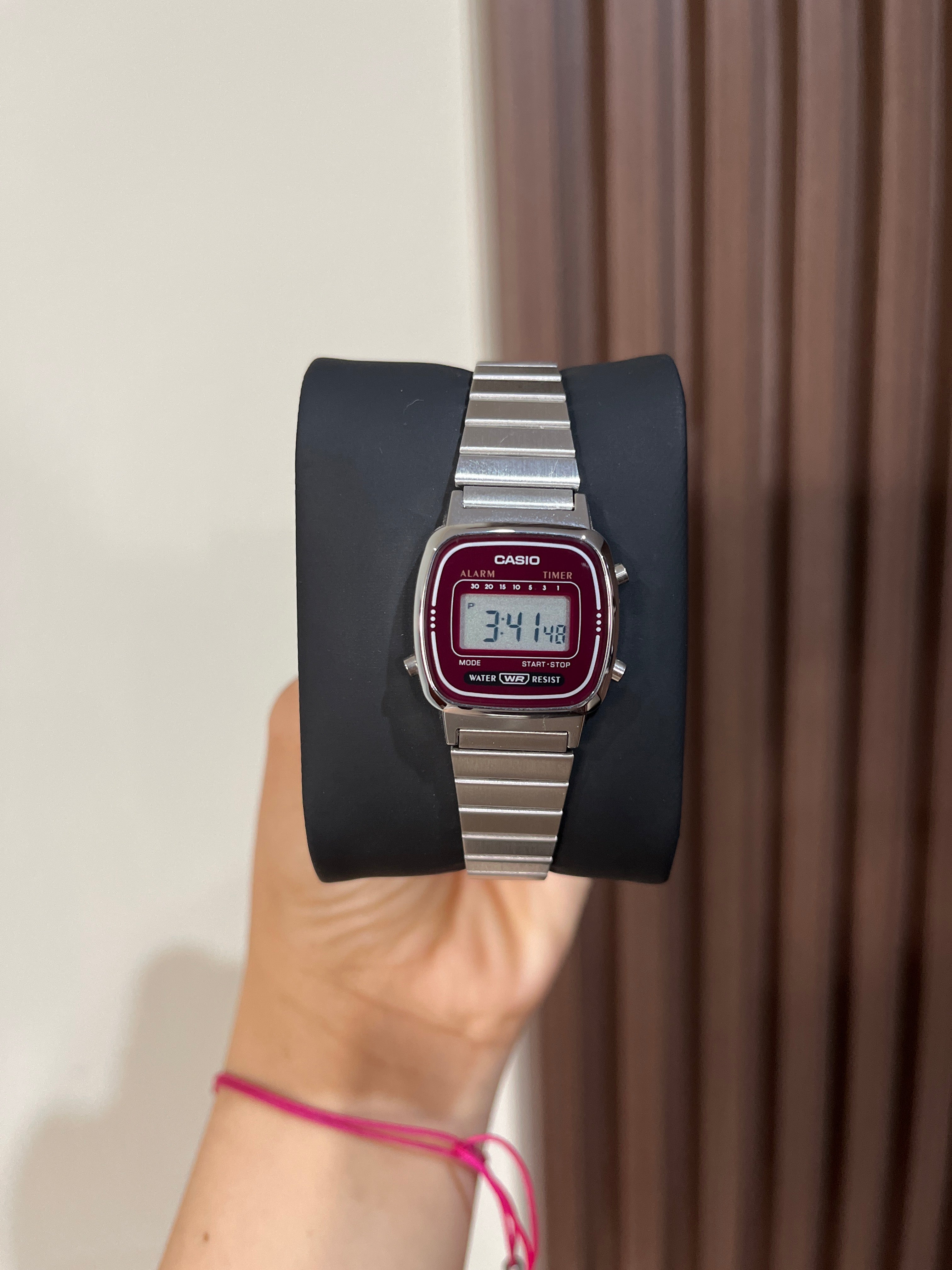 CASIO DAMA LA670WD-1D