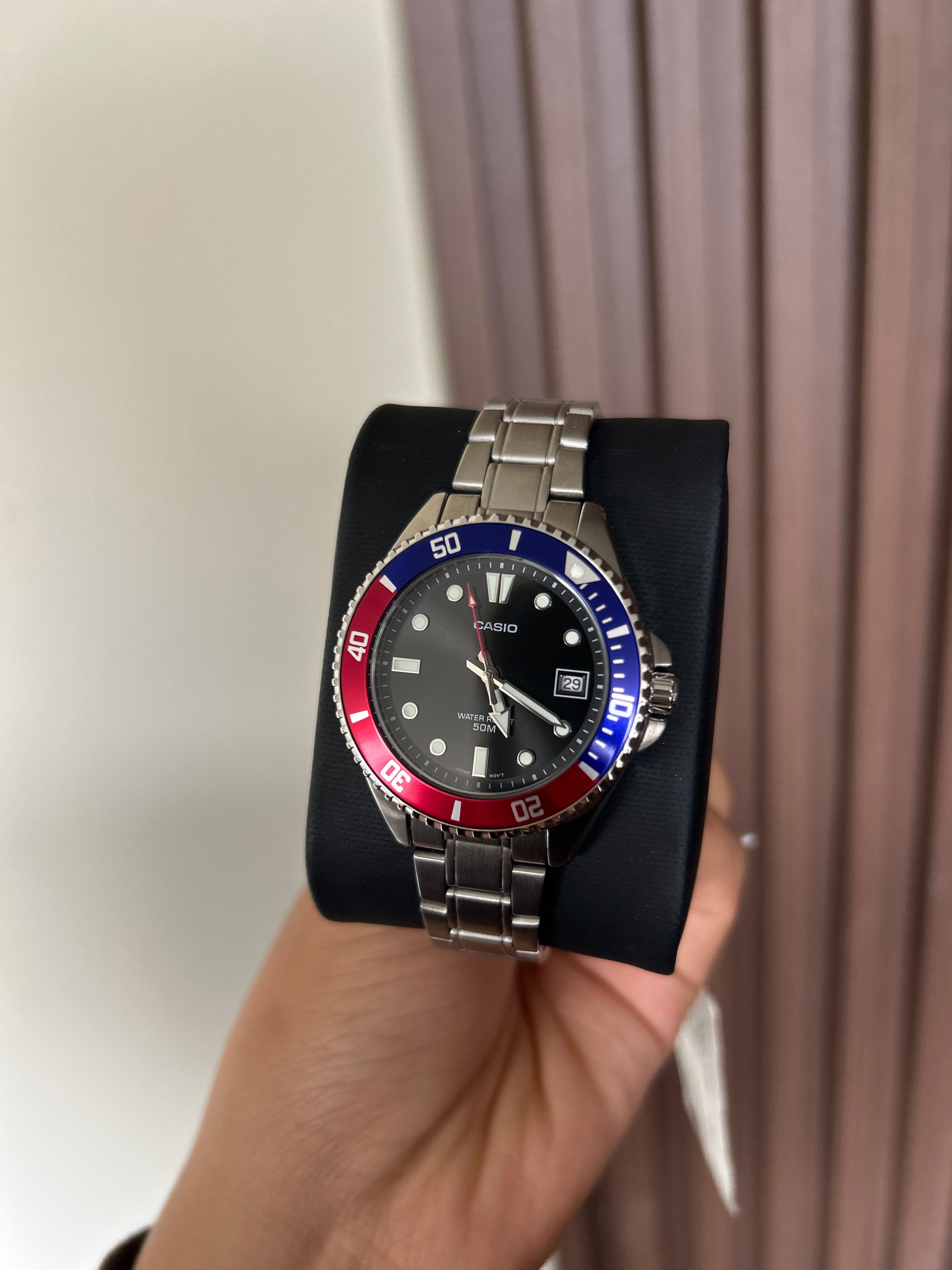 RELOJ CASIO HOMBRE 
MDV-10D