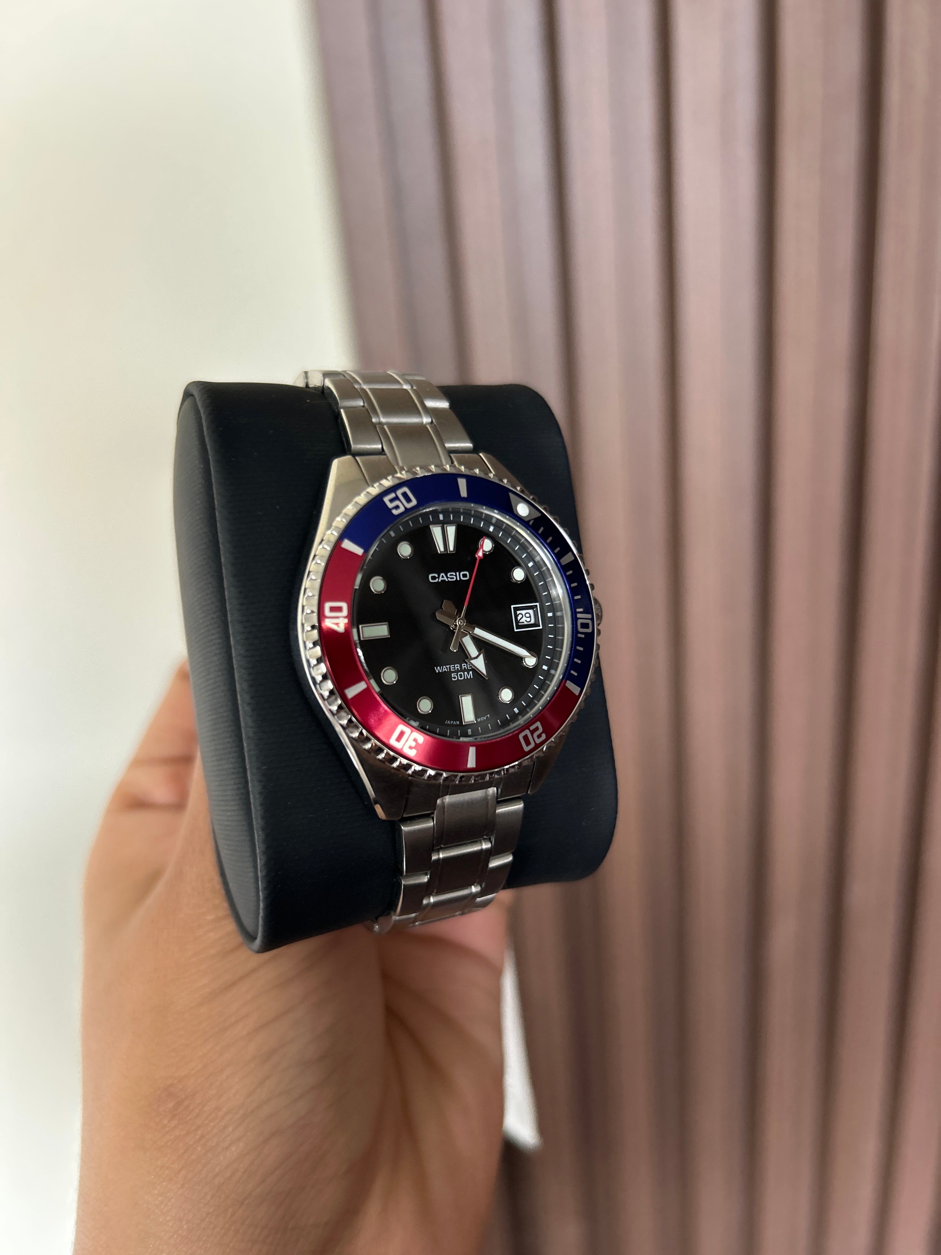 RELOJ CASIO HOMBRE 
MDV-10D