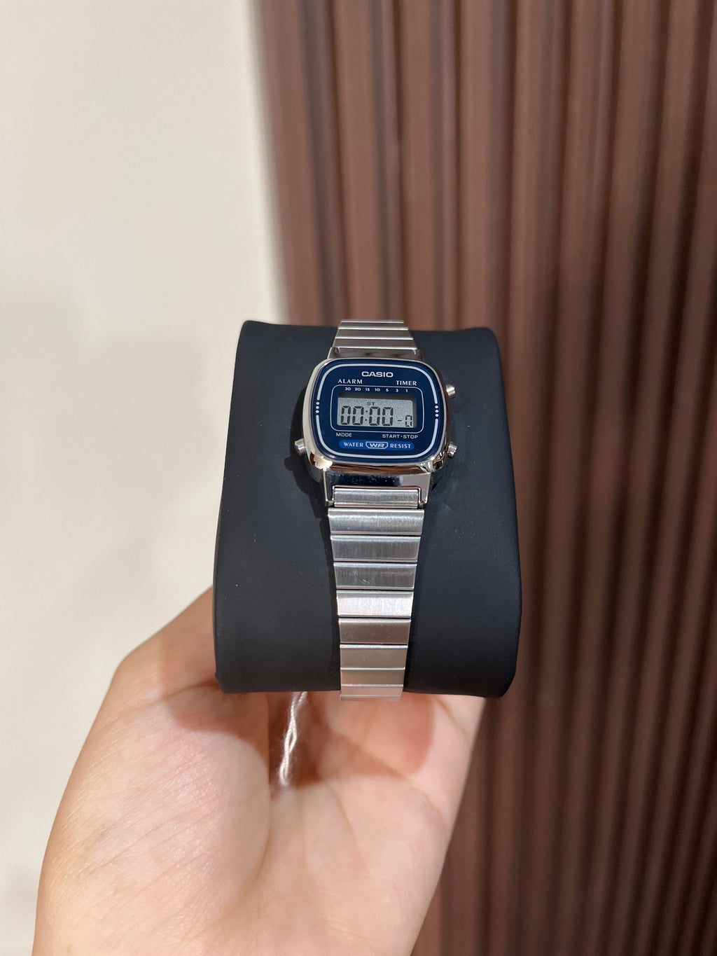 CASIO DAMA LA670WA-2D